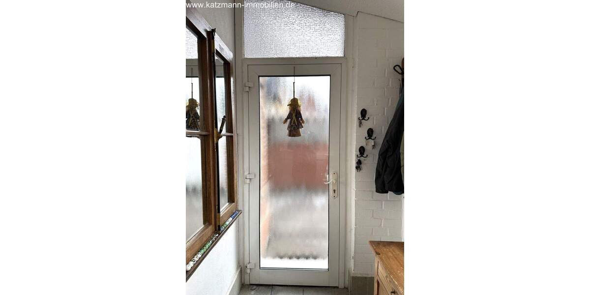 Mehrfamilienhaus, Wohnhaus Hürth Gleuel - 9 Zimmer, 218 m&sup2;, 435.000&euro; | Angebot:25802258