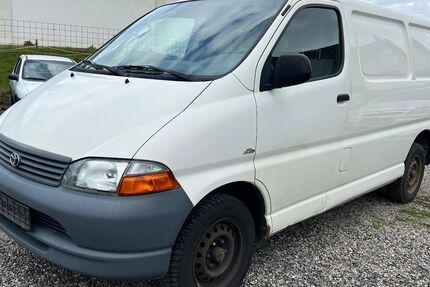 Toyota Hiace 200.000 km 4.690 &euro; Eschweiler 52249