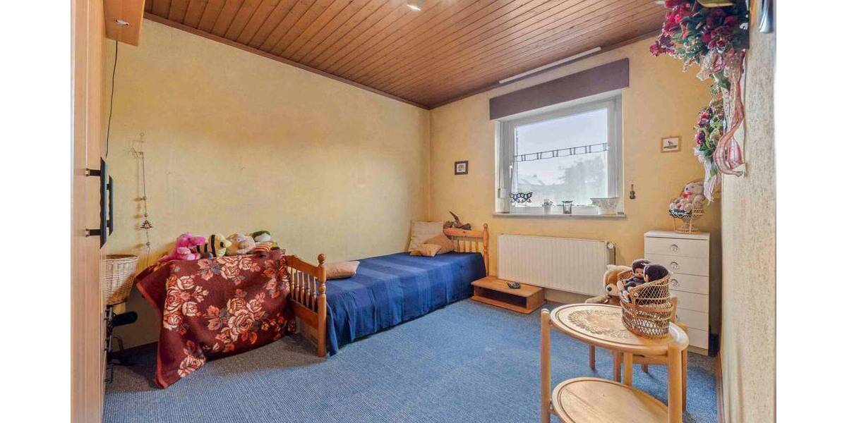 Doppelhaushälfte Bedburg Kirchherten - 3 Zimmer, 93 m&sup2;, 165.000&euro; | Angebot:26596217