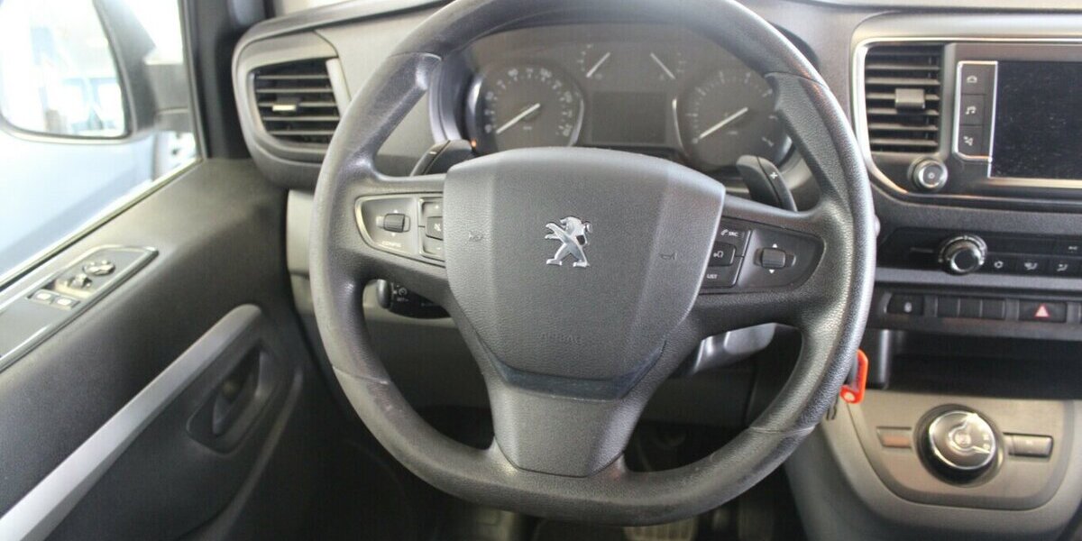 Peugeot Expert Premium EAT6 TwinCab Komfort Plus 137.006 km 15.980 &euro; Euskirchen 53881