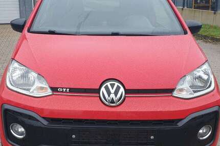 VW up! 102.000 km 10.599 &euro; Stolberg (Rhld) 52222