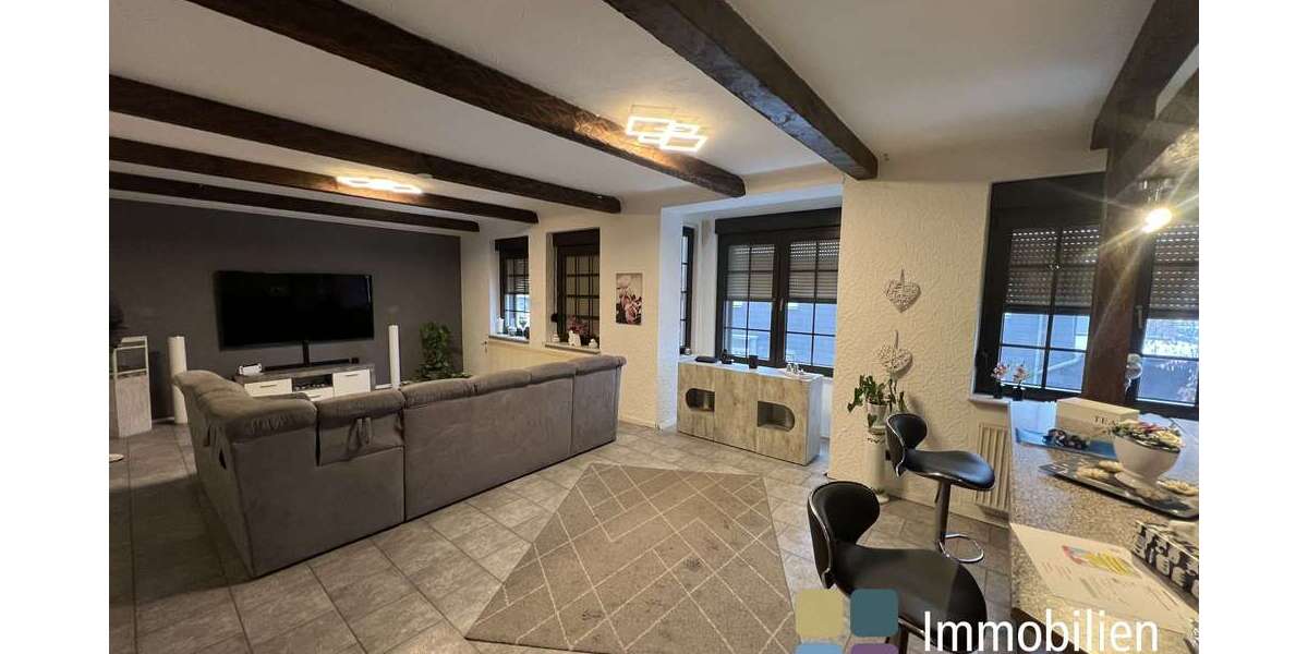 Einfamilienhaus Alsdorf - 6 Zimmer, 212 m&sup2;, 235.000&euro; | Angebot:25867838