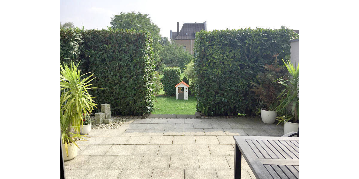 Etagenwohnung Erftstadt-Erp Lechenich - 3 Zimmer, 102 m&sup2;, 1.450&euro; | Angebot:25997897