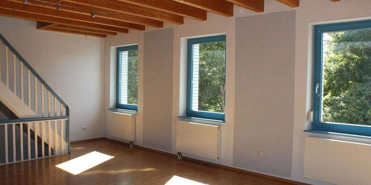 Reihenmittelhaus Eschweiler Röhe - 7 Zimmer, 178 m&sup2;, 338.000&euro; | Angebot:25782125