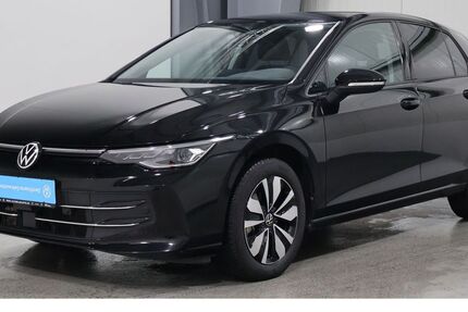 VW Golf 8.807 km 28.470 &euro; Aachen 52078