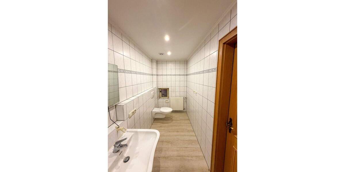 Reihenmittelhaus Stolberg (Rheinland) / Büsbach Büsbach - 7 Zimmer, 173 m&sup2;, 359.000&euro; | Angebot:25686987