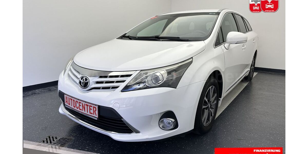 Toyota Avensis 153.000 km 8.990 &euro; Stolberg 52222