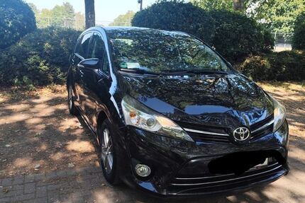 Toyota Verso 125.000 km 10.900 &euro; Düren 52351