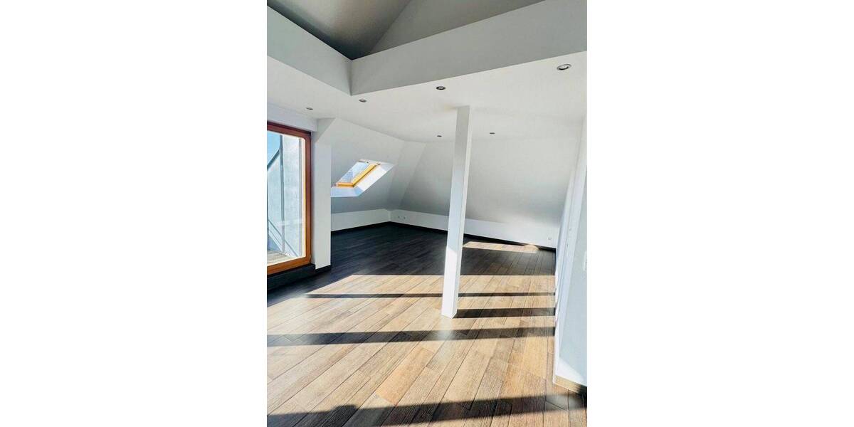 Etagenwohnung Euskirchen Innenstadt - 4 Zimmer, 134 m&sup2;, 375.000&euro; | Angebot:26672878