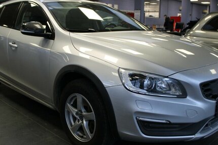 Volvo V60 Cross Country D4 Geartronic Pro - Schiebedach 104.995 km 19.980 &euro; Euskirchen 53881