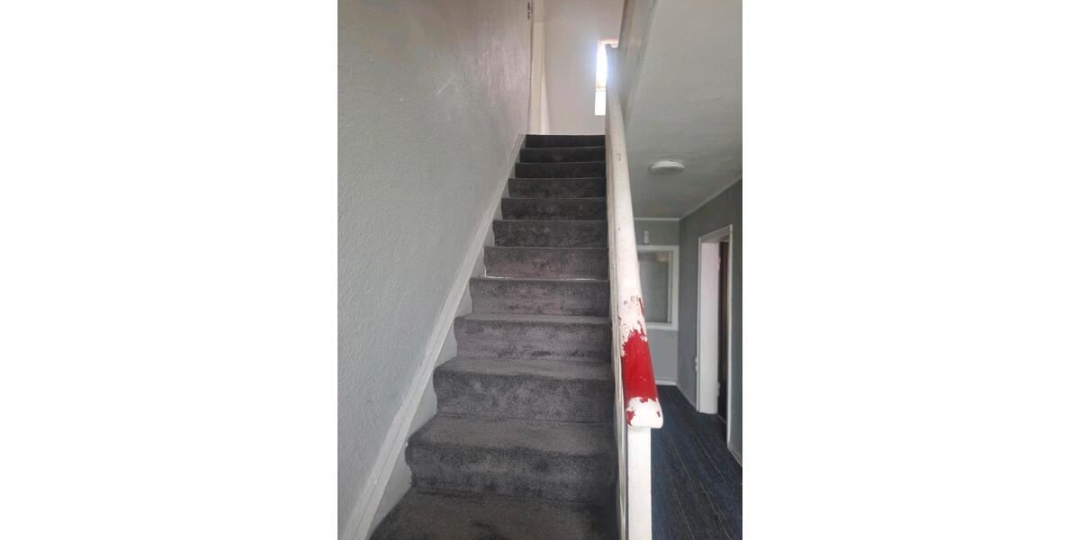Etagenwohnung Frechen - 7 Zimmer, 150 m&sup2;, 2.200&euro; | Angebot:26498588