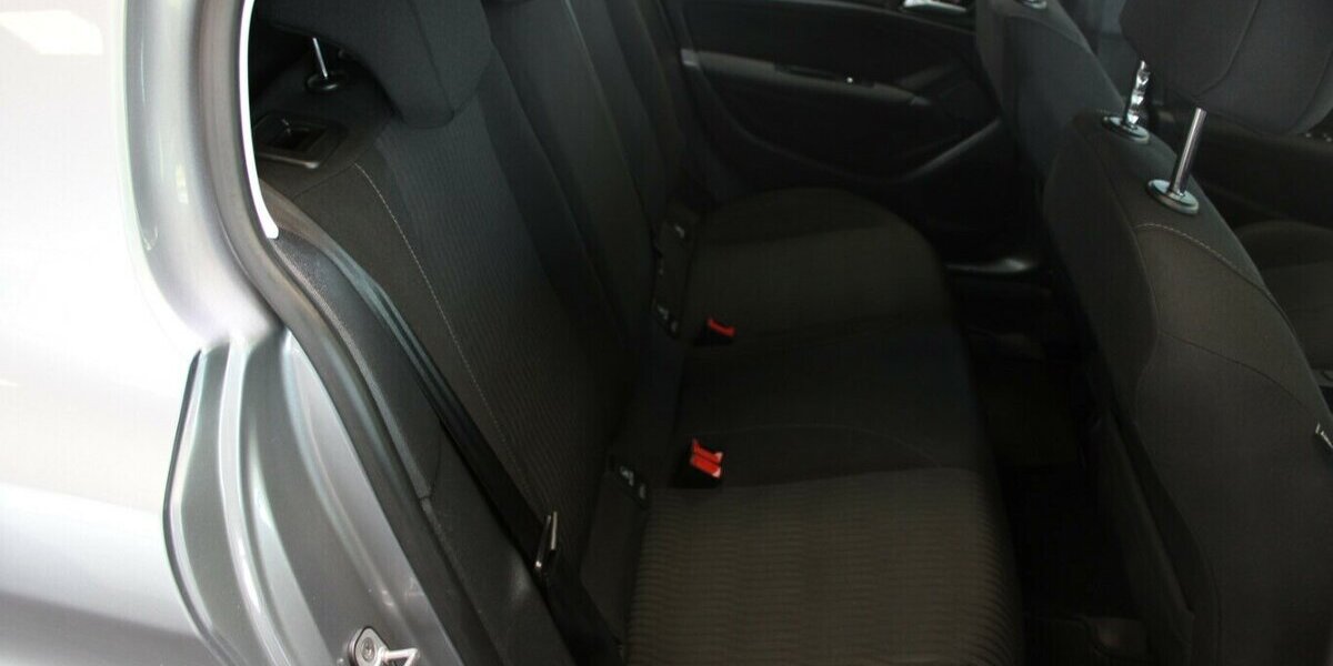 Peugeot 308 1.2 PureTech 110 Active - AHK - 71.312 km 9.980 &euro; Euskirchen 53881