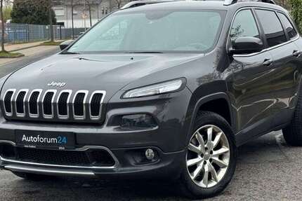 Jeep Cherokee 200.000 km 7.999 &euro; Jülich 52428