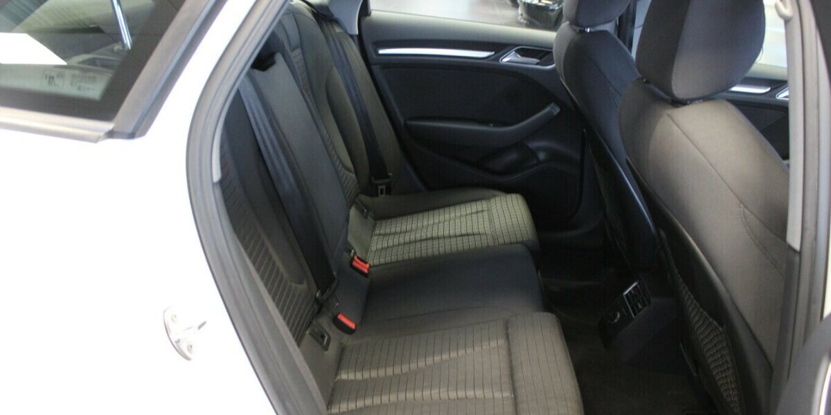 Audi A3 40 TFSI Sprtback Quattro S tronic 104.810 km 21.480 &euro; Euskirchen 53881