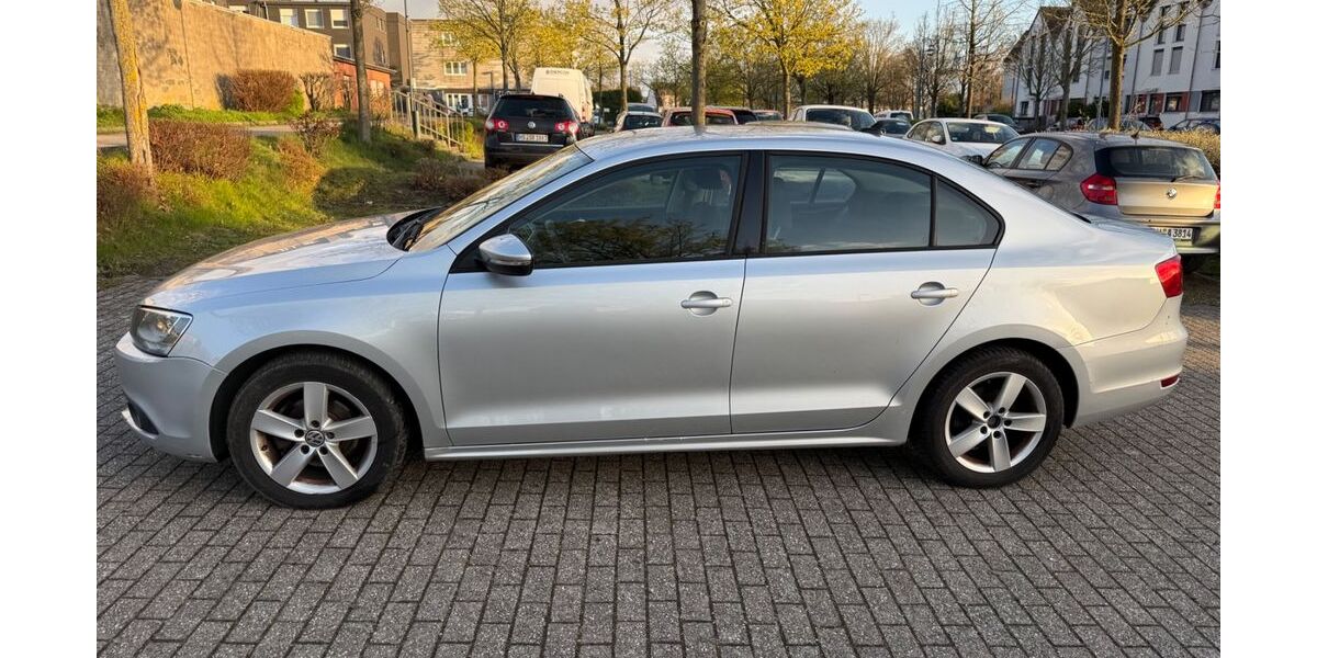 VW Jetta 237.000 km 2.550 &euro; Aldenhoven 52457