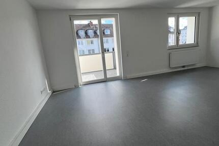 Wohnung Aachen Aachen-Mitte - 3 Zimmer, 70 m&sup2;, 250&euro; | Angebot:26013797