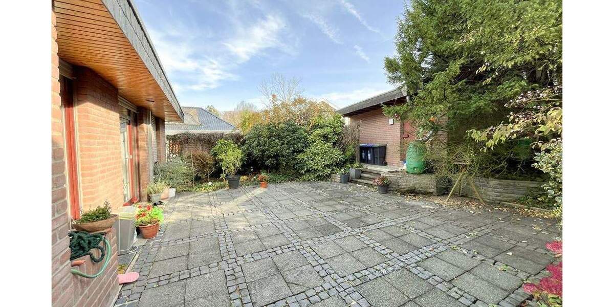 Bungalow Aachen Aachen-Mitte - 6 Zimmer, 155 m&sup2;, 1.175.000&euro; | Angebot:25773305