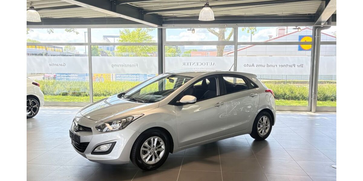 Hyundai i30 67.500 km 9.499 &euro; Jülich 52428