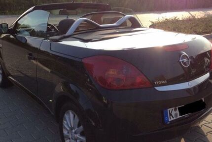 Opel Tigra 106.000 km 2.000 &euro; Merzenich 52399