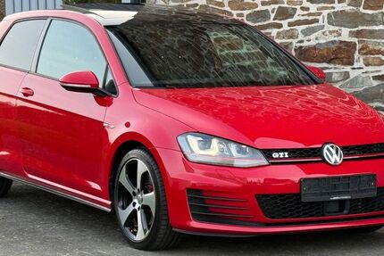 VW Golf 120.982 km 18.490 &euro; Simmerath (bei Aachen) 52152