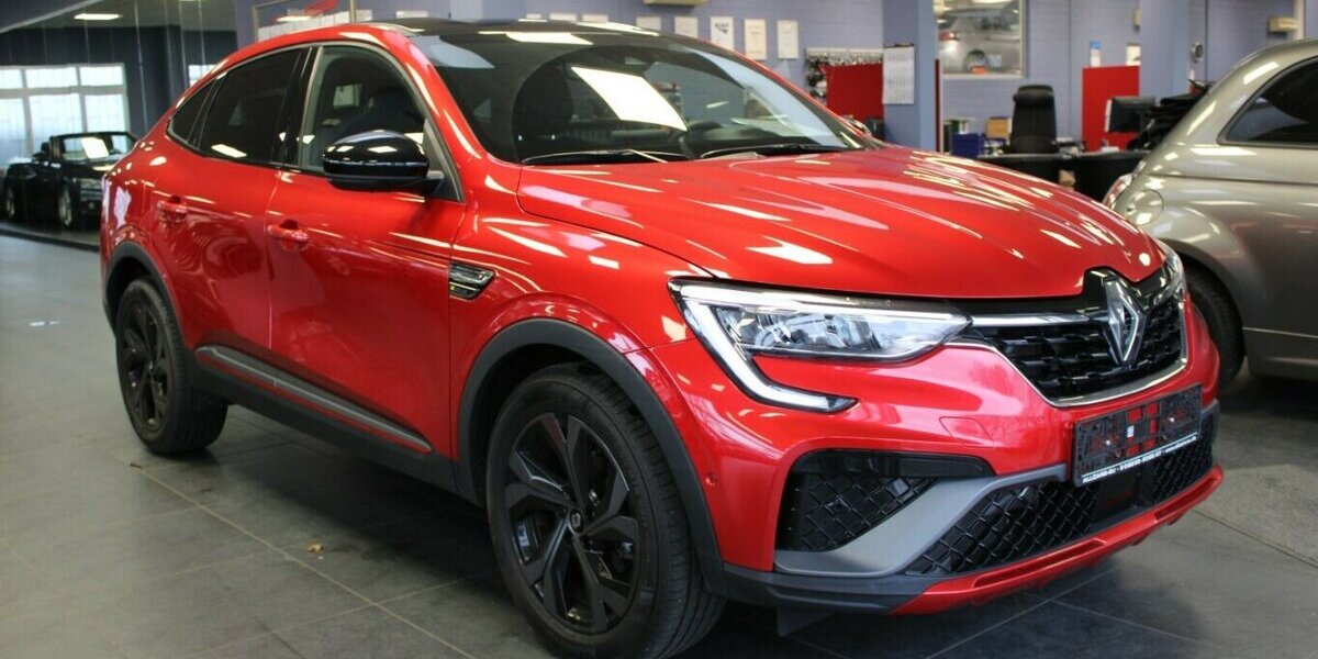 Renault Arkana TCe RS Line 160 EDC 18.470 km 23.980 &euro; Euskirchen 53881