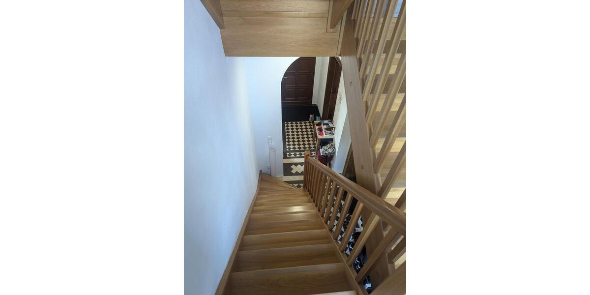 Einfamilienhaus Linnich - 8 Zimmer, 150 m&sup2;, 460.000&euro; | Angebot:25282171