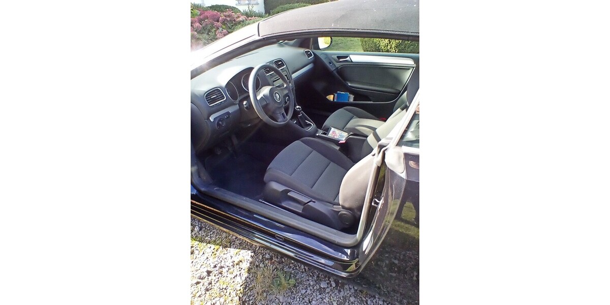 VW Golf VI Cabriolet 29.700 km 12.500 &euro; Aachen 52058