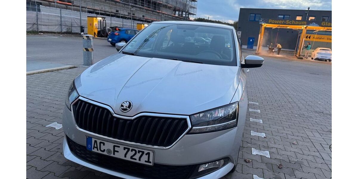 Skoda Fabia 40.000 km 10.699 &euro; Herzogenrath 52134