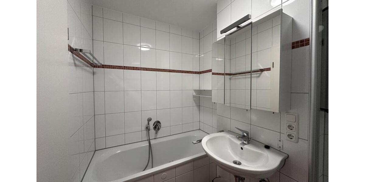 Etagenwohnung Aachen Aachen-Mitte - 3 Zimmer, 81 m&sup2;, 340.000&euro; | Angebot:26961066