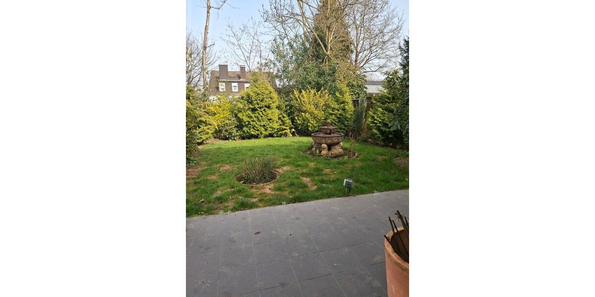 Erdgeschoßwohnung Aachen Aachen-Mitte - 2.5 Zimmer, 130 m&sup2;, 1.590&euro; | Angebot:25284281