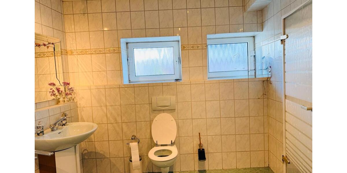 Doppelhaushälfte Aachen Eilendorf - 3.5 Zimmer, 156 m&sup2;, 450.000&euro; | Angebot:25945109