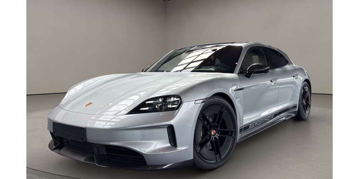 Porsche Taycan 8.000 km 139.900 &euro; Aachen 52068