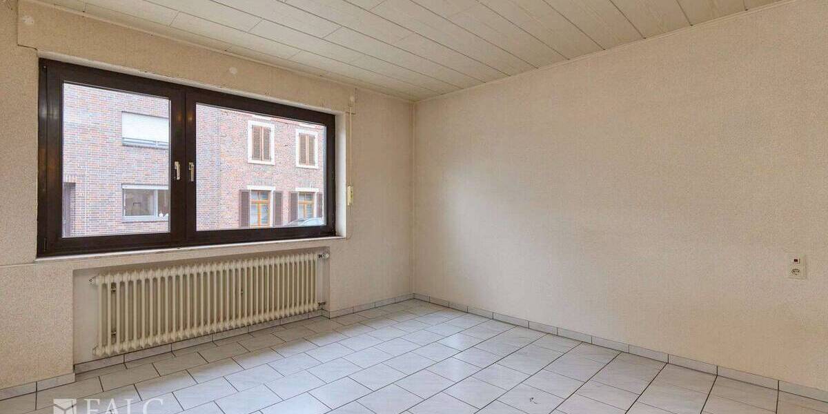 Mehrfamilienhaus, Wohnhaus Aldenhoven Dürboslar - 6 Zimmer, 209 m&sup2;, 399.000&euro; | Angebot:26017672