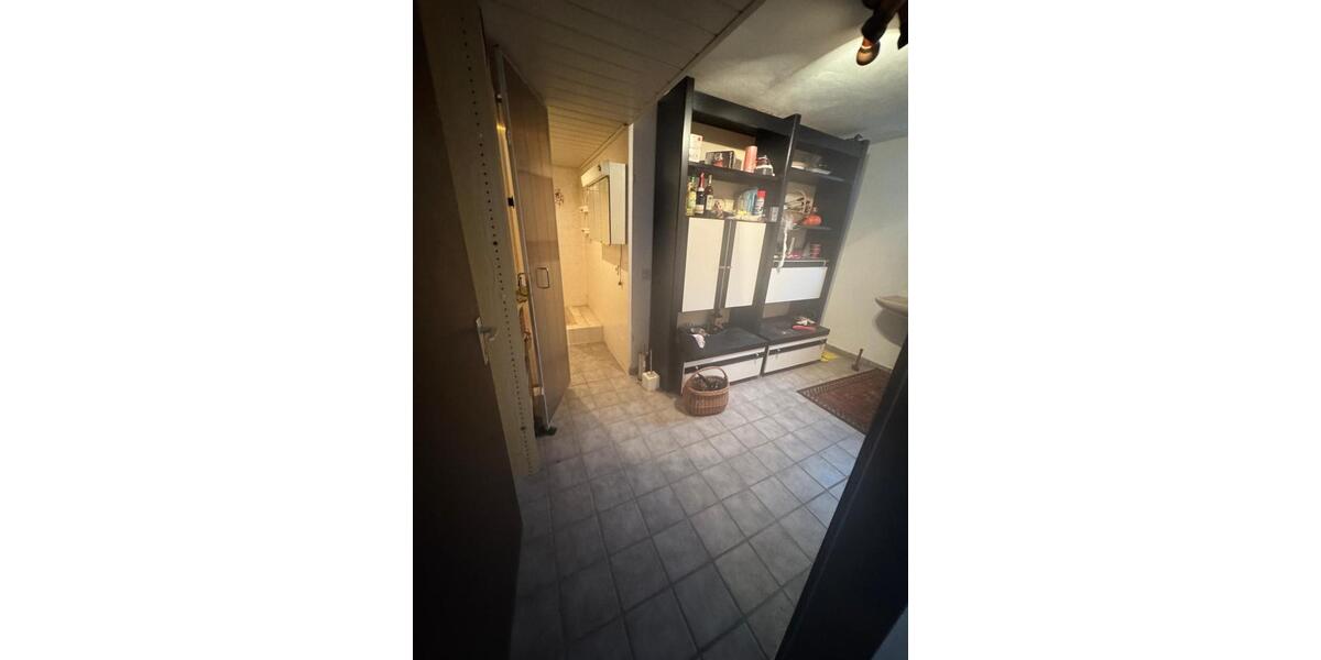 Etagenwohnung Kerpen - 4 Zimmer, 65 m&sup2;, 670&euro; | Angebot:26636728
