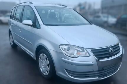 VW Touran 225.925 km 5.950 &euro; Alsdorf 52477