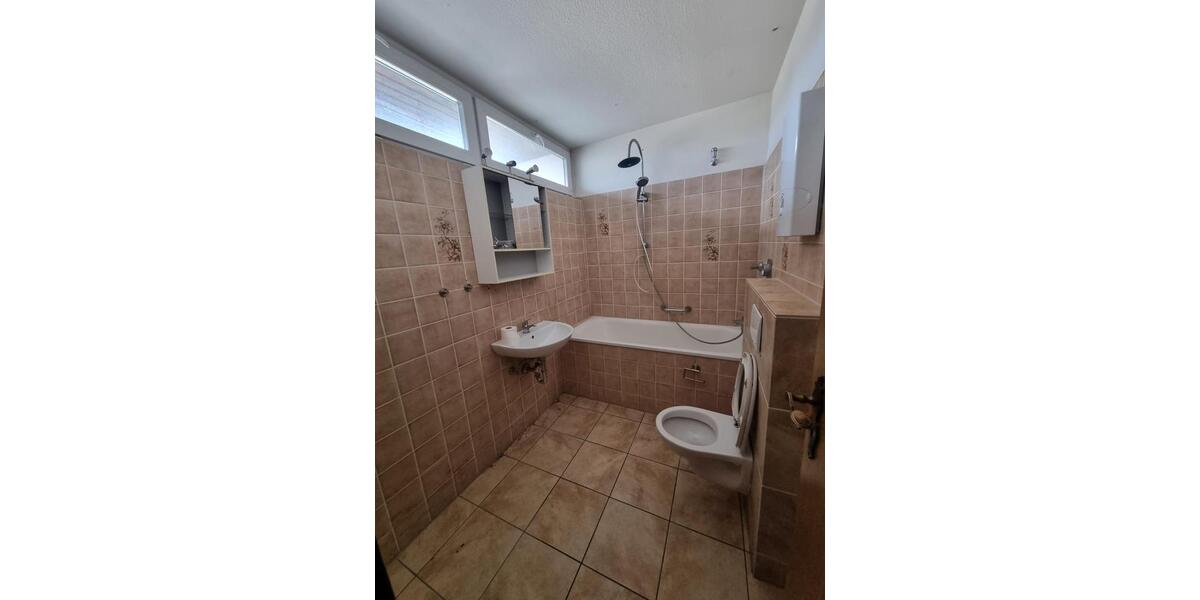 Dachgeschoßwohnung Elsdorf - 2 Zimmer, 70 m&sup2;, 690&euro; | Angebot:26007296