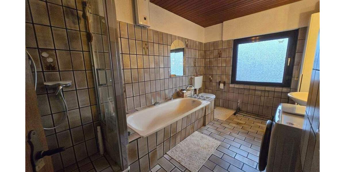 Mehrfamilienhaus, Wohnhaus Weilerswist Großvernich - 7 Zimmer, 259 m&sup2;, 520.000&euro; | Angebot:25692842