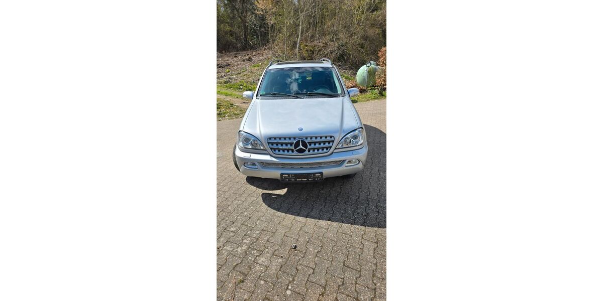Mercedes-Benz ML 270 357.778 km 3.000 &euro; Übach-Palenberg 52531