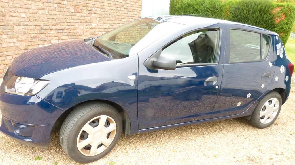 Dacia Sandero 73.400 km 3.200 &euro; Zülpich 53909
