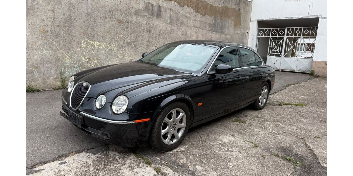 Jaguar S-Type 150.000 km 2.450 &euro; Aachen 52068