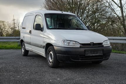 Peugeot Partner 143.000 km 2.450 &euro; Düren 52353