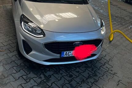 Ford Fiesta 38.000 km 15.300 &euro; Herzogenrath 52134