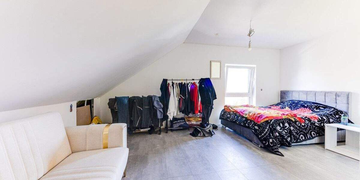 Einfamilienhaus Alsdorf Ost - 8 Zimmer, 235 m&sup2;, 849.000&euro; | Angebot:25772712