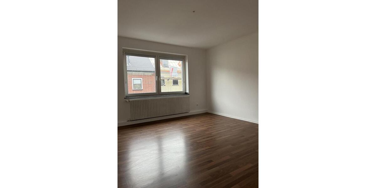 Etagenwohnung Jülich - 2 Zimmer, 64 m&sup2;, 575&euro; | Angebot:25770296