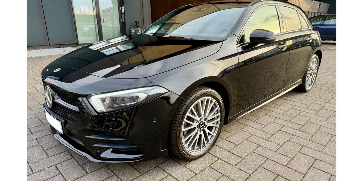 Mercedes-Benz A 250 35.000 km 27.900 &euro; Troisdorf 53840