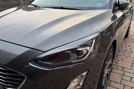 Ford Focus 58.000 km 18.990 &euro; Niederzier 52382