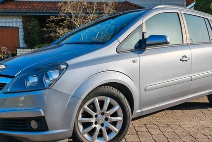 Opel Zafira 154.000 km 4.999 &euro; Inden 52459
