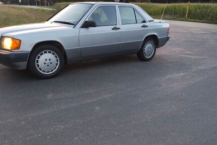 Mercedes-Benz 190 221.786 km 3.600 &euro; Kerpen 50171