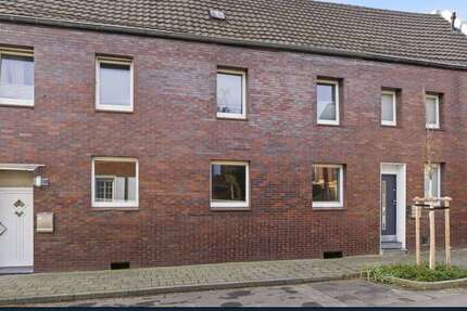 Haus Baesweiler - 11 Zimmer, 231 m&sup2;, 249.000&euro; | Angebot:27447322