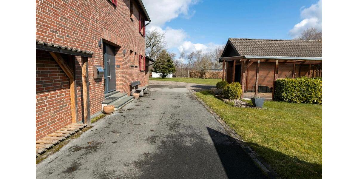 Etagenwohnung Simmerath - 5 Zimmer, 145 m&sup2;, 1.400&euro; | Angebot:25944930